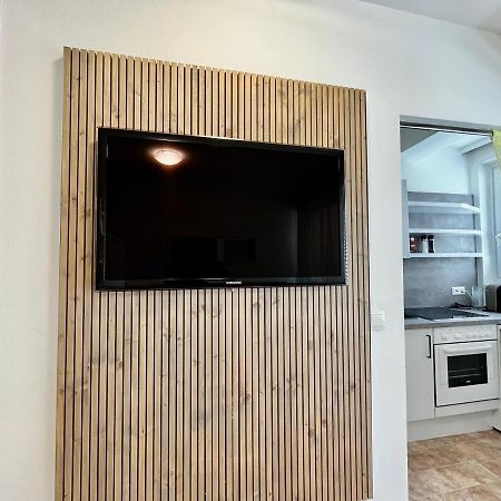 Ganze Ferienwohnung In Top Lage Mit Loggia Klagenfurt am Woerthersee Exterior foto