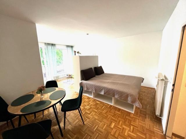 Ganze Ferienwohnung In Top Lage Mit Loggia Klagenfurt am Woerthersee Exterior foto